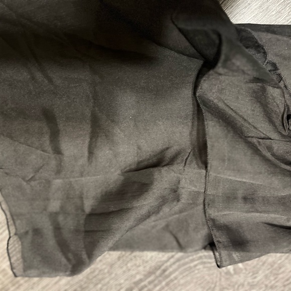 Plus size sheer tiered sleeve blouse - Picture 9 of 9